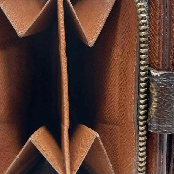 Louis Vuitton Brown Monogram Wallet - Picture 14 of 16